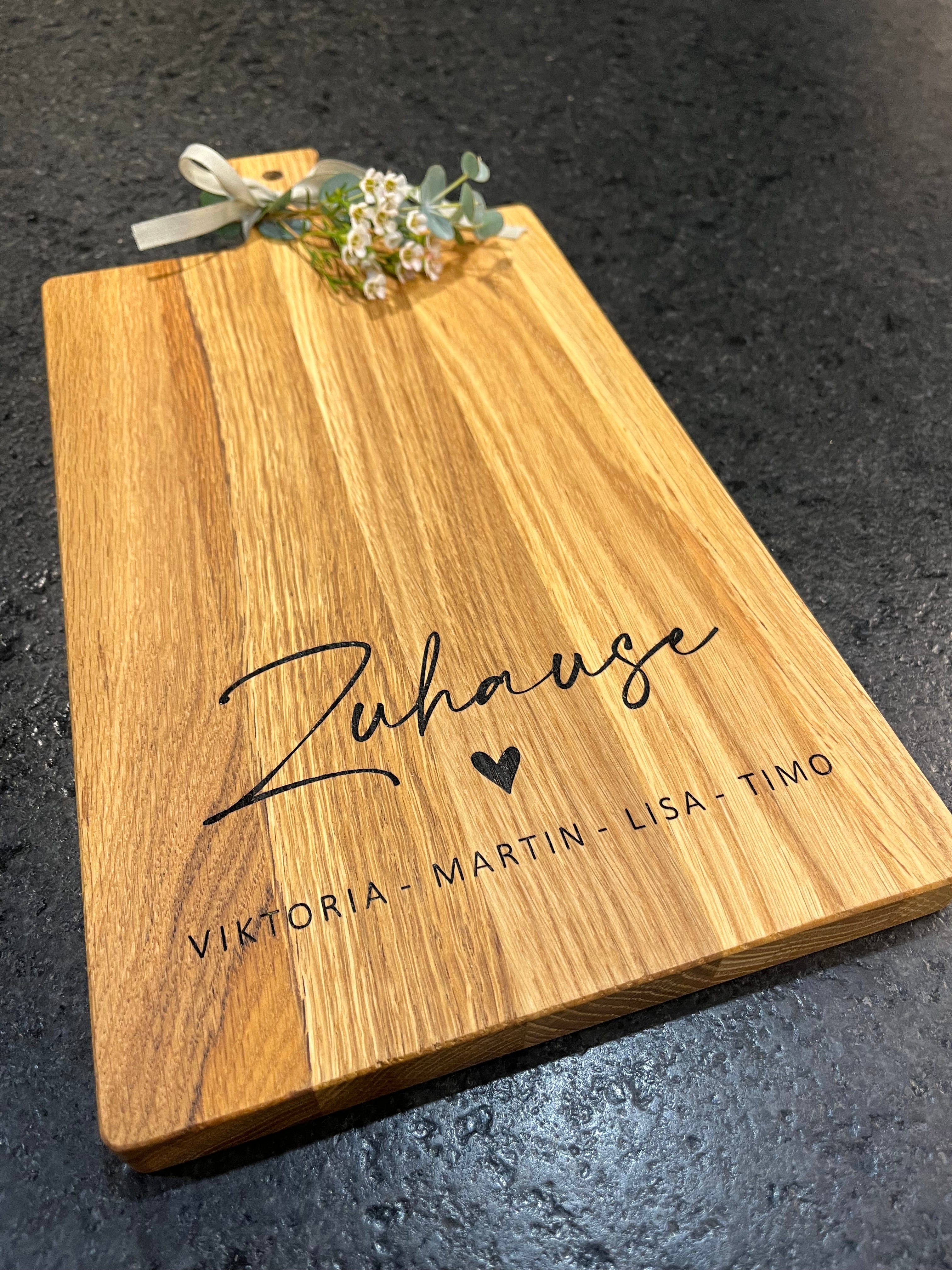 Holzbrett Schneidebrett personalisiert Zuhause mit Namen