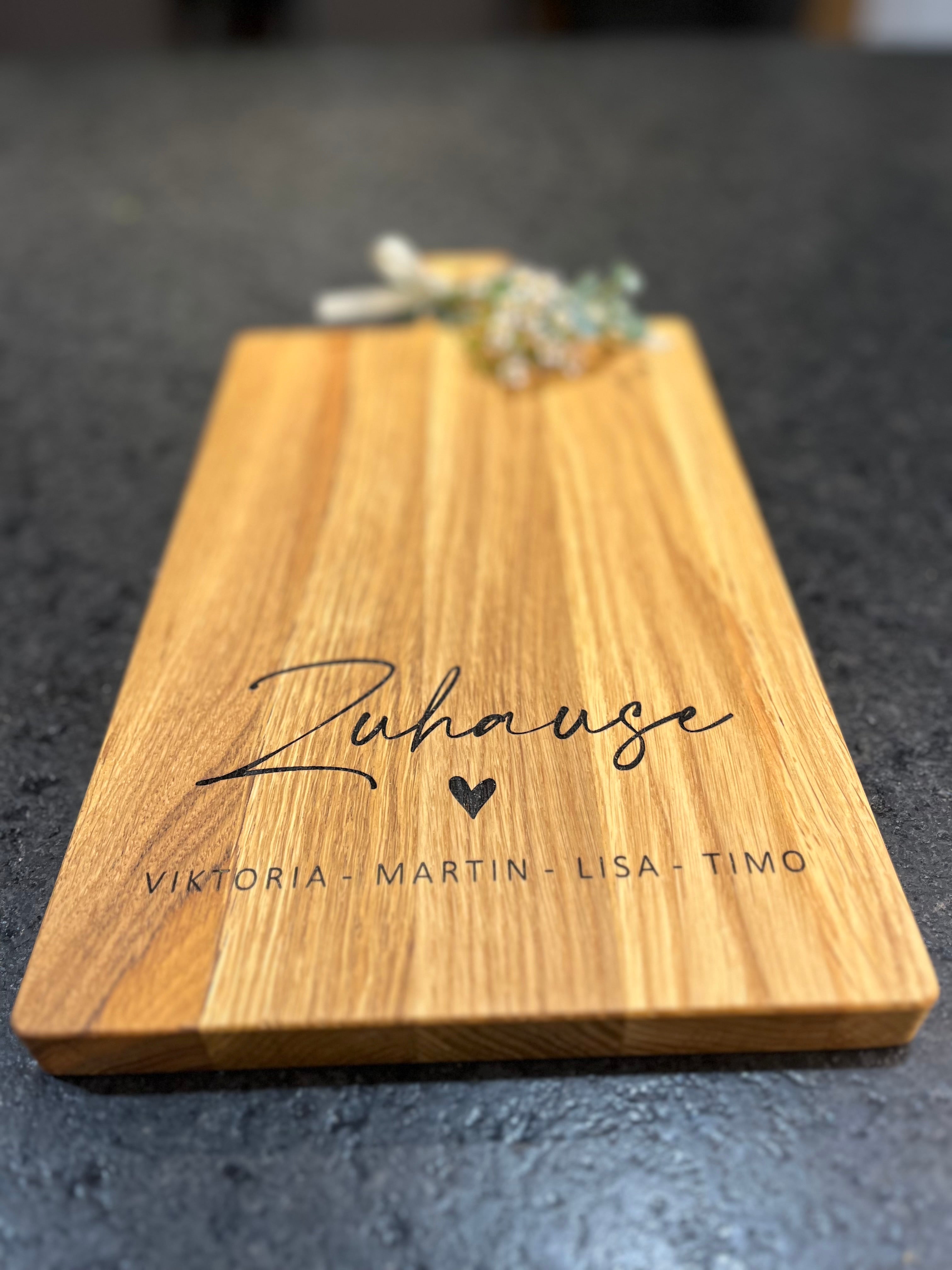 Holzbrett Schneidebrett personalisiert Zuhause mit Namen