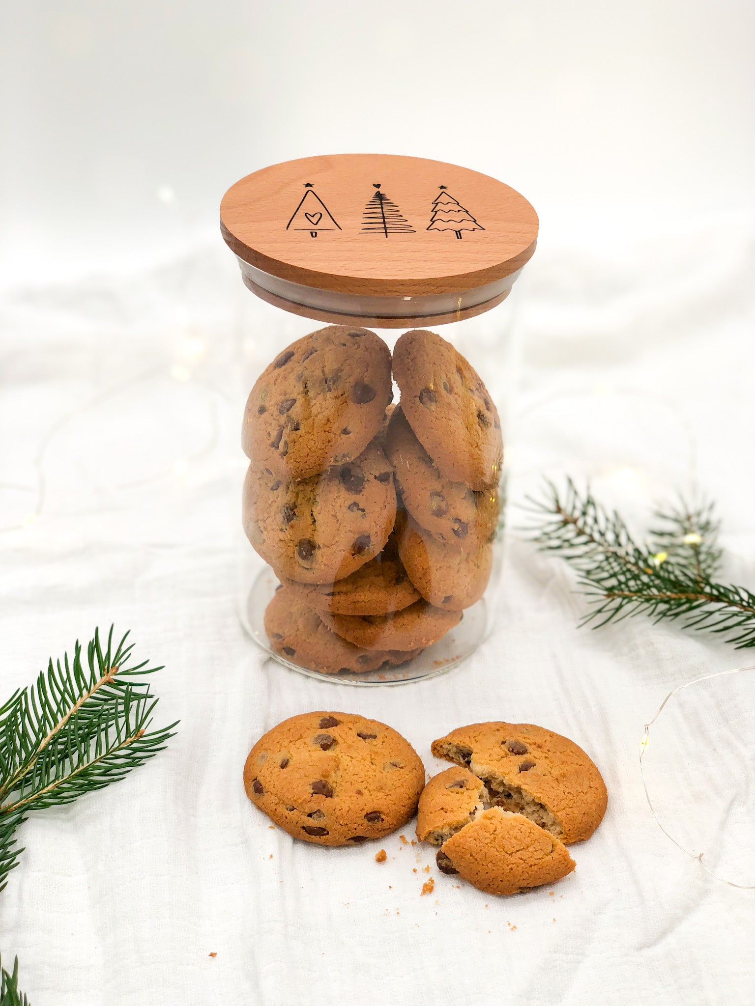 Vorratsglas mit Holzdeckel Tannenbaum