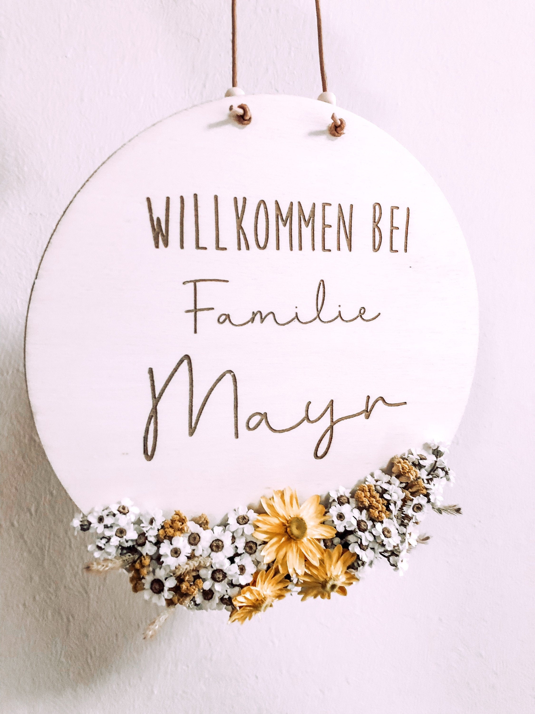 Willkommensschild/Eingangsschild Trockenblumen personalisiert