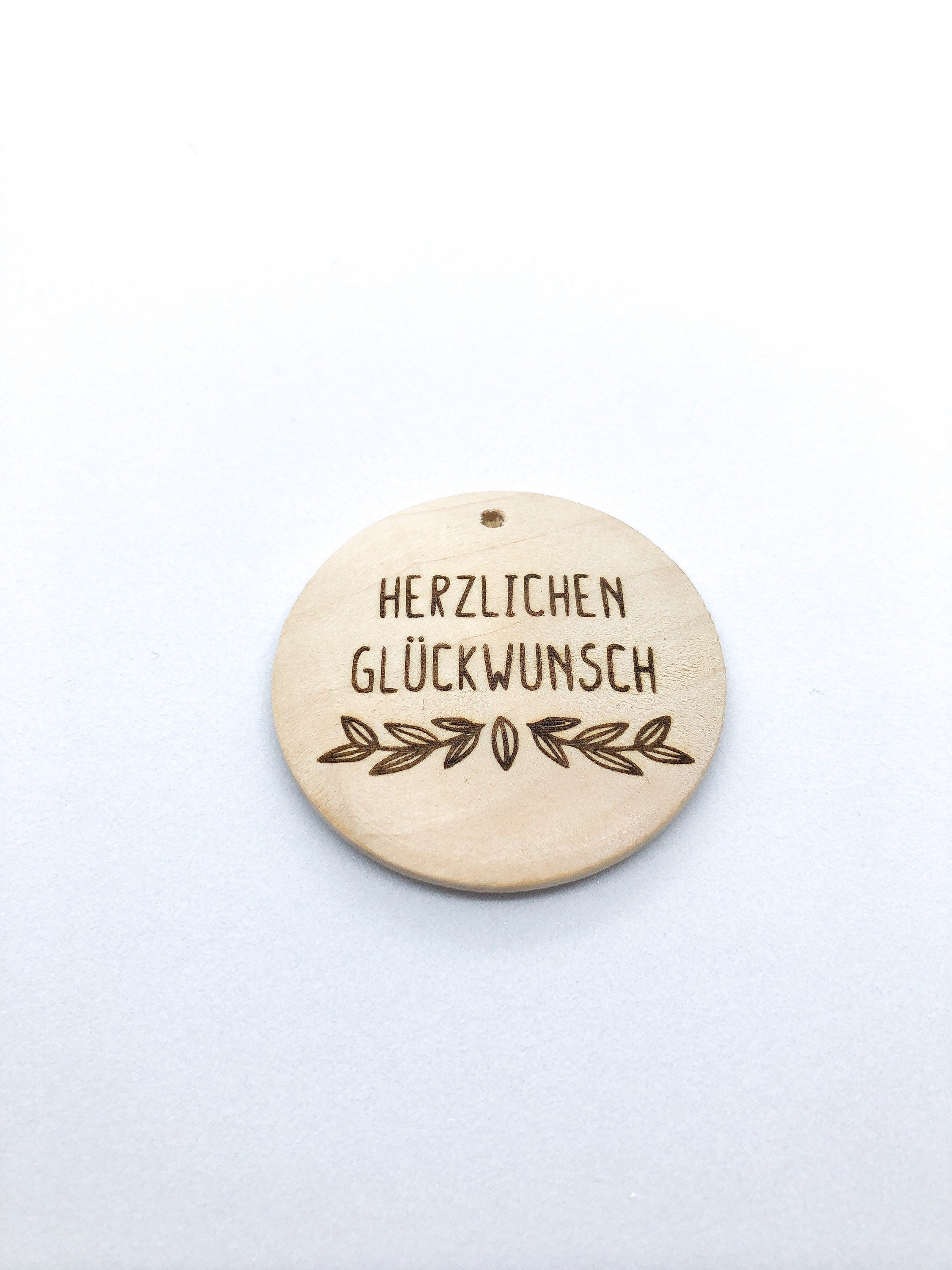 Geschenkanhänger aus Holz Herzlichen Glückwunsch