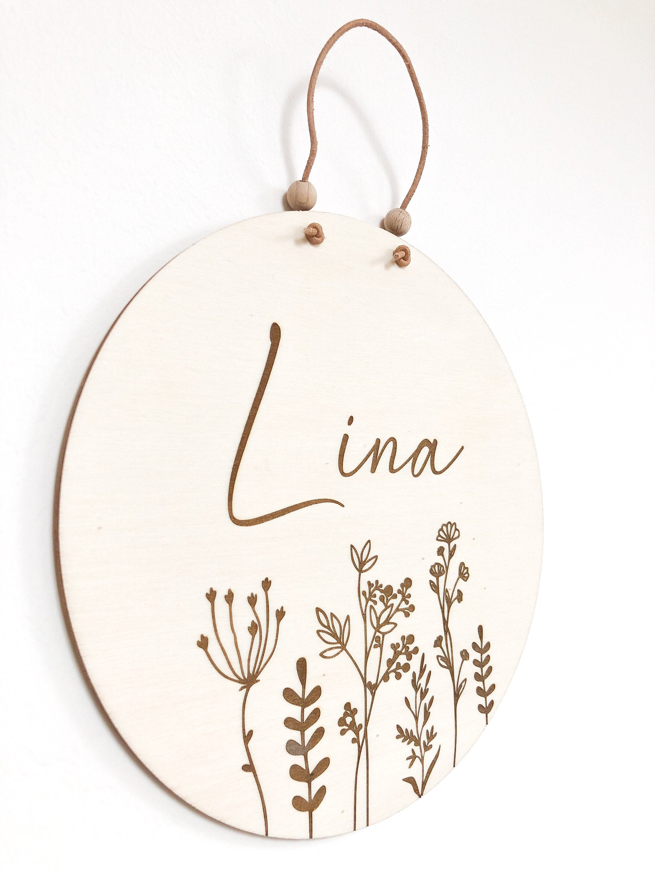 Name tag BLOOM personalized with engraved flowers
