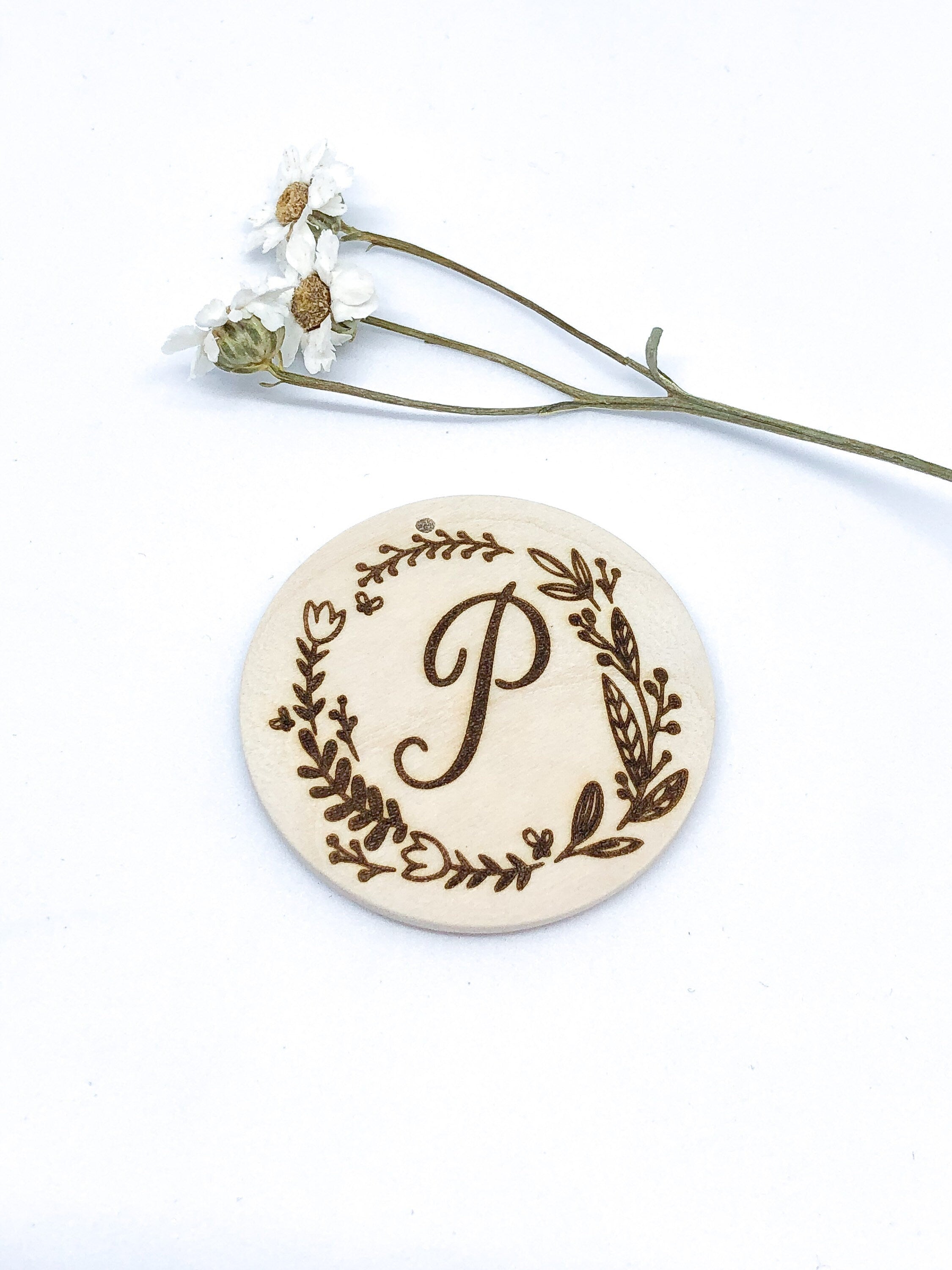 Wooden pendant with customized logo