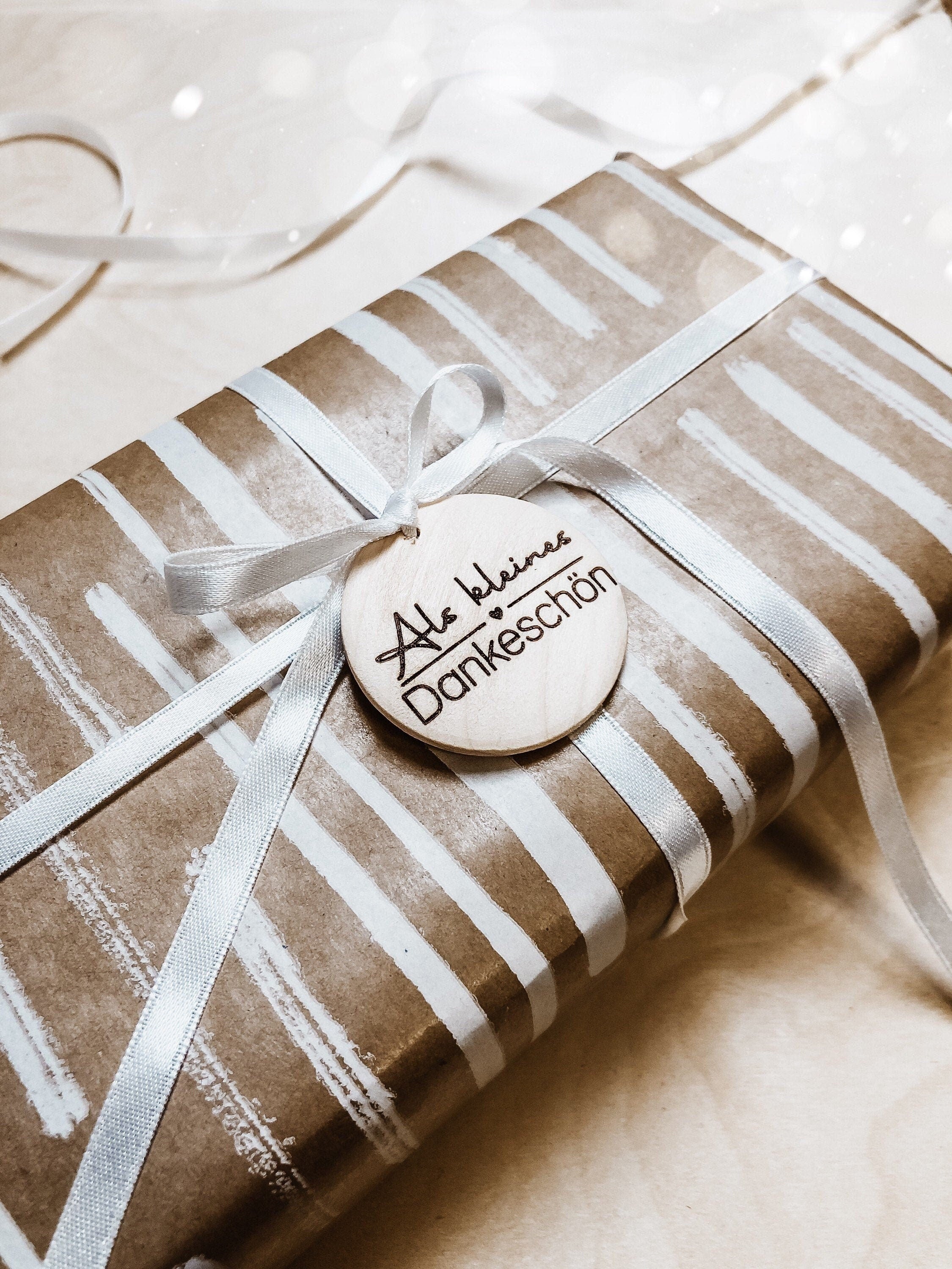 Gift tag made of wood As a small thank you