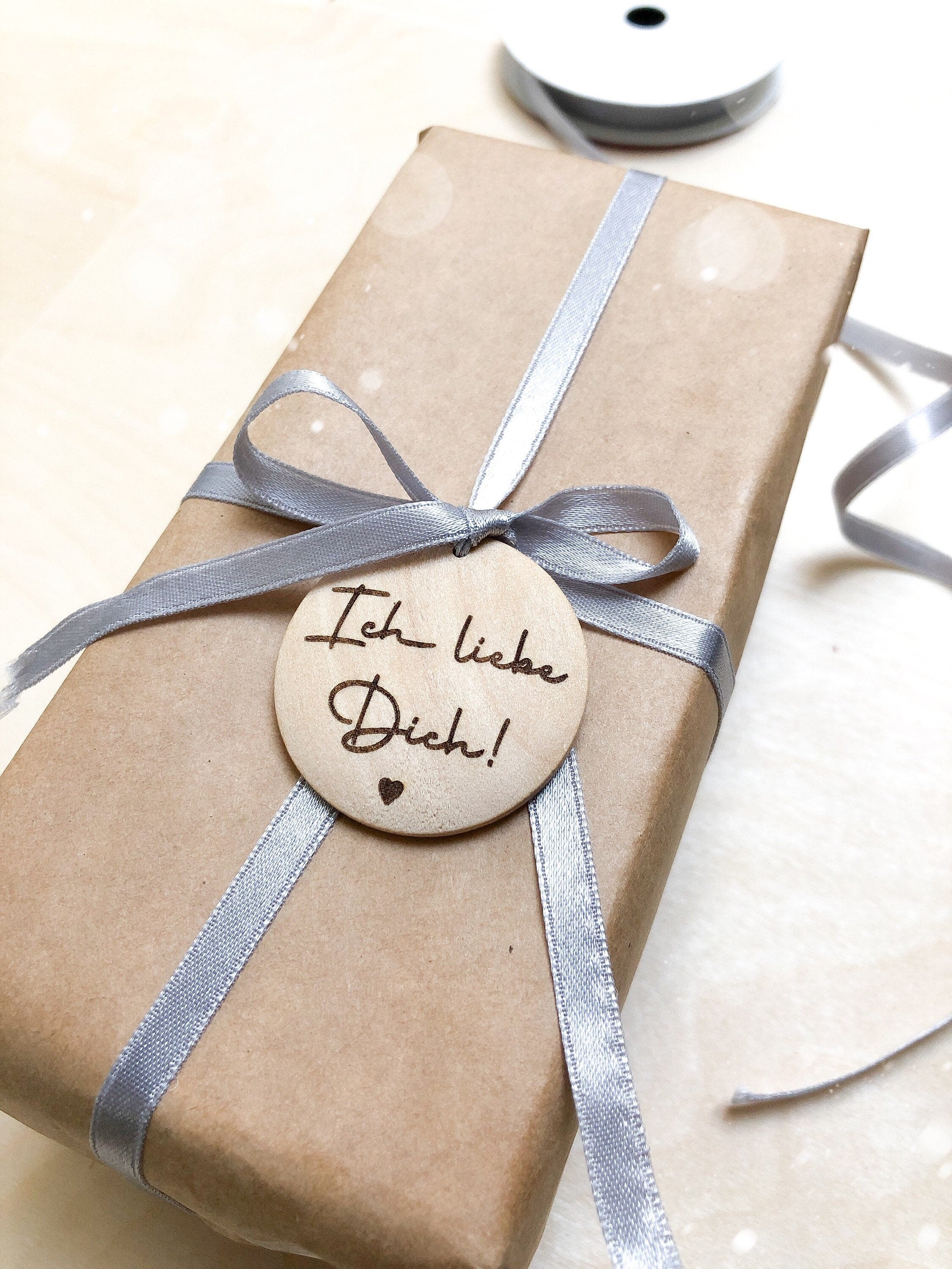 Geschenkanhänger aus Holz Ich liebe Dich