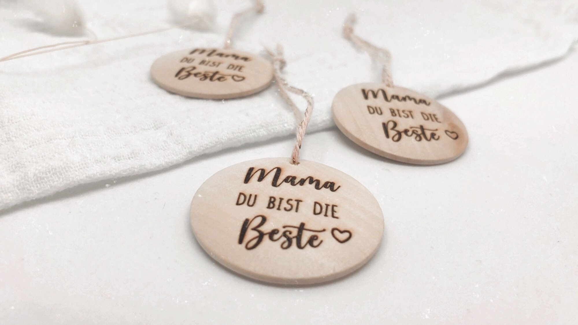 Geschenkanhänger aus Holz Mama du bist die Beste