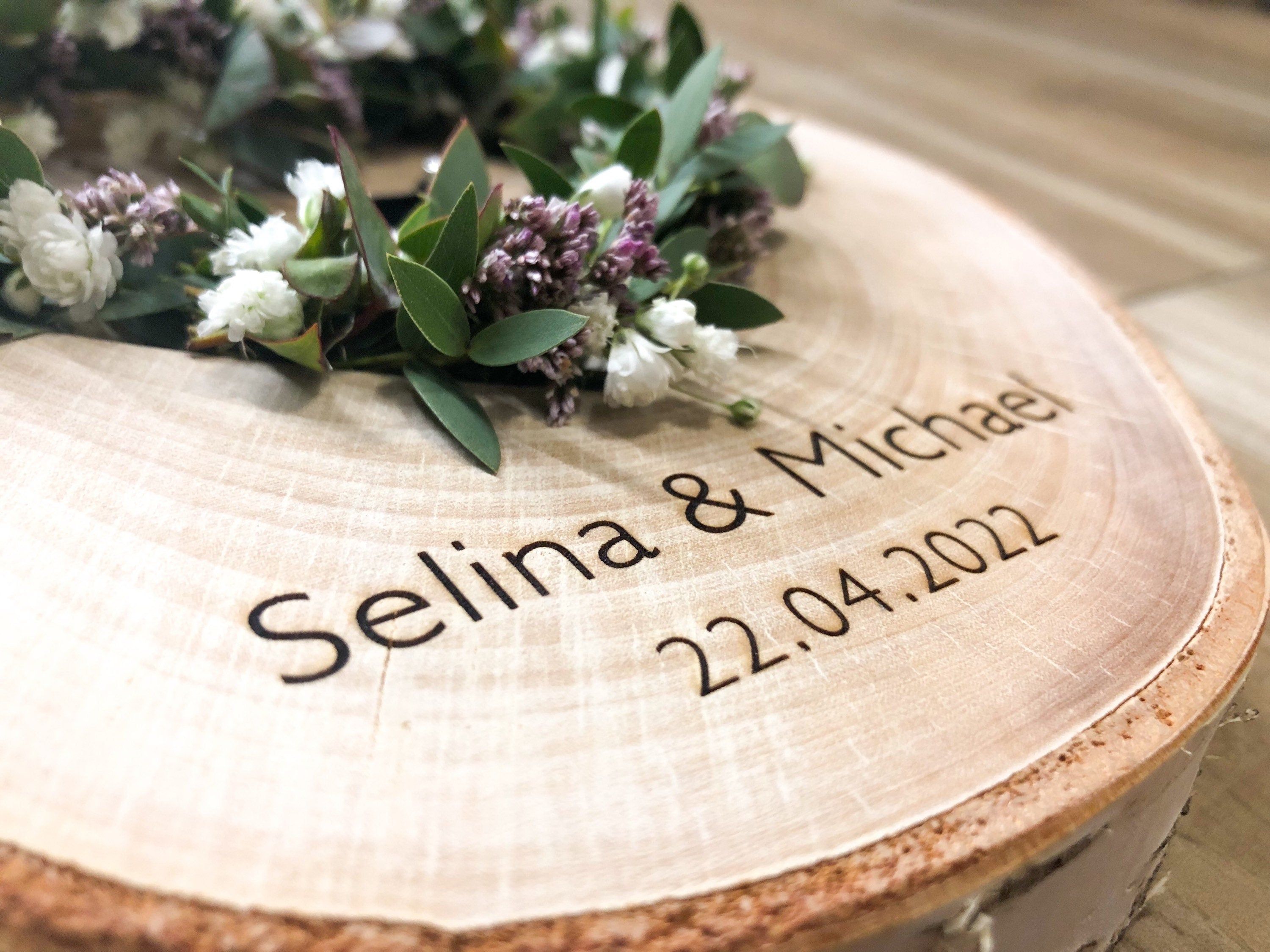 Ringkissen aus Birkenholz personalisiert ca. 20-25cm groß (ohne Blumen)