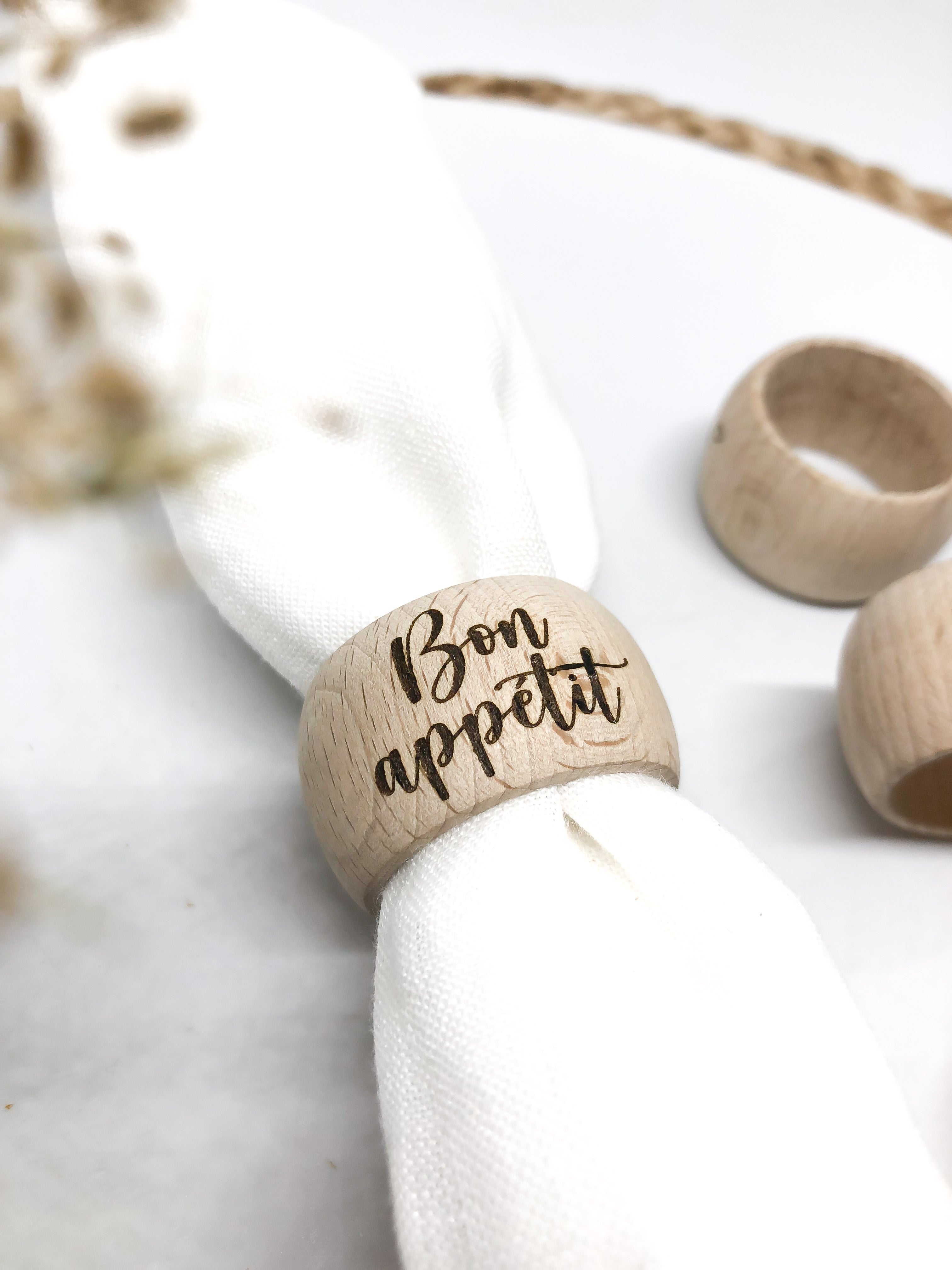 Serviettenring aus Holz Bon appétit
