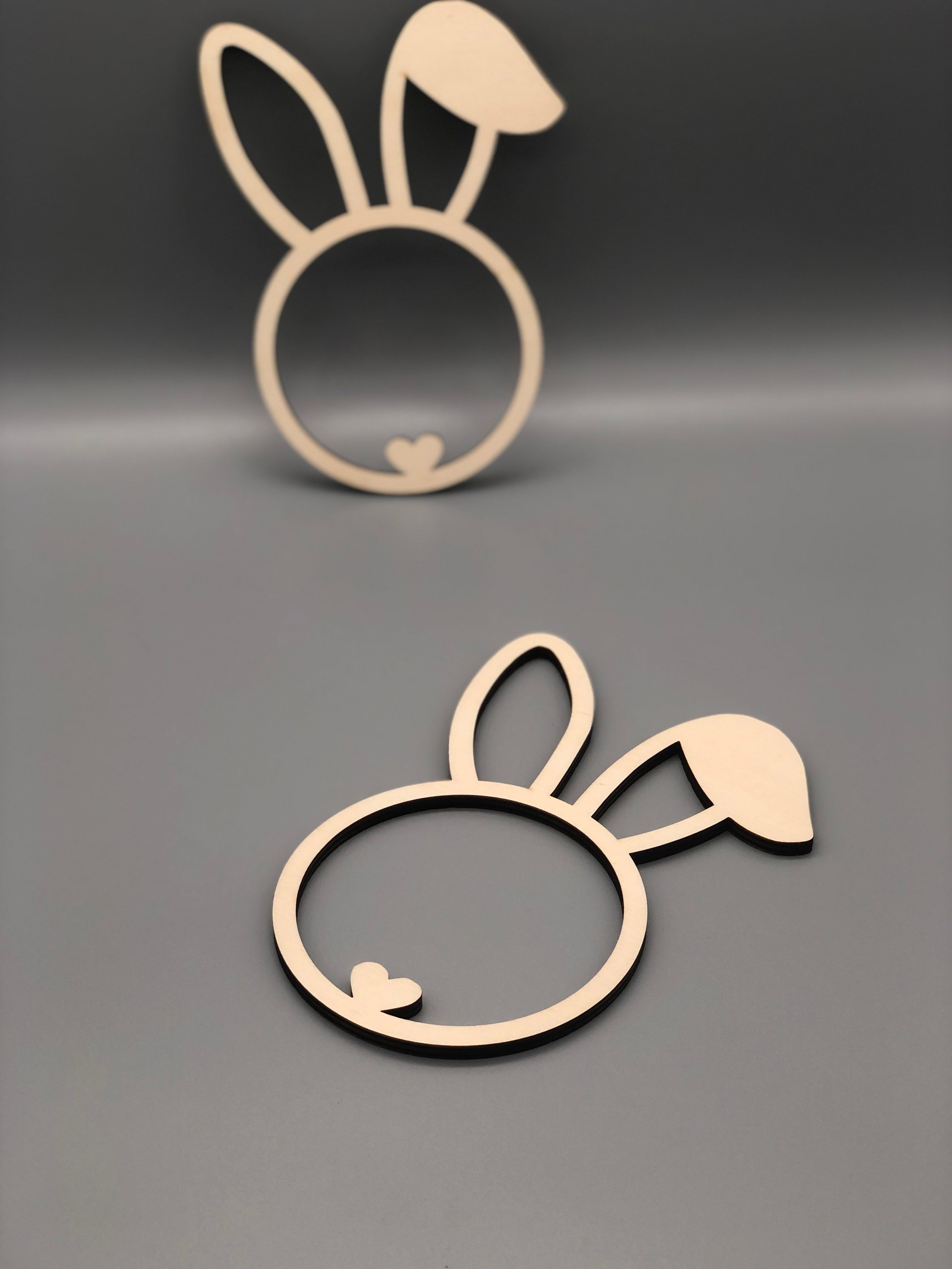 Wooden wreath Easter bunny Easter decoration DIY with crooked ear and nose