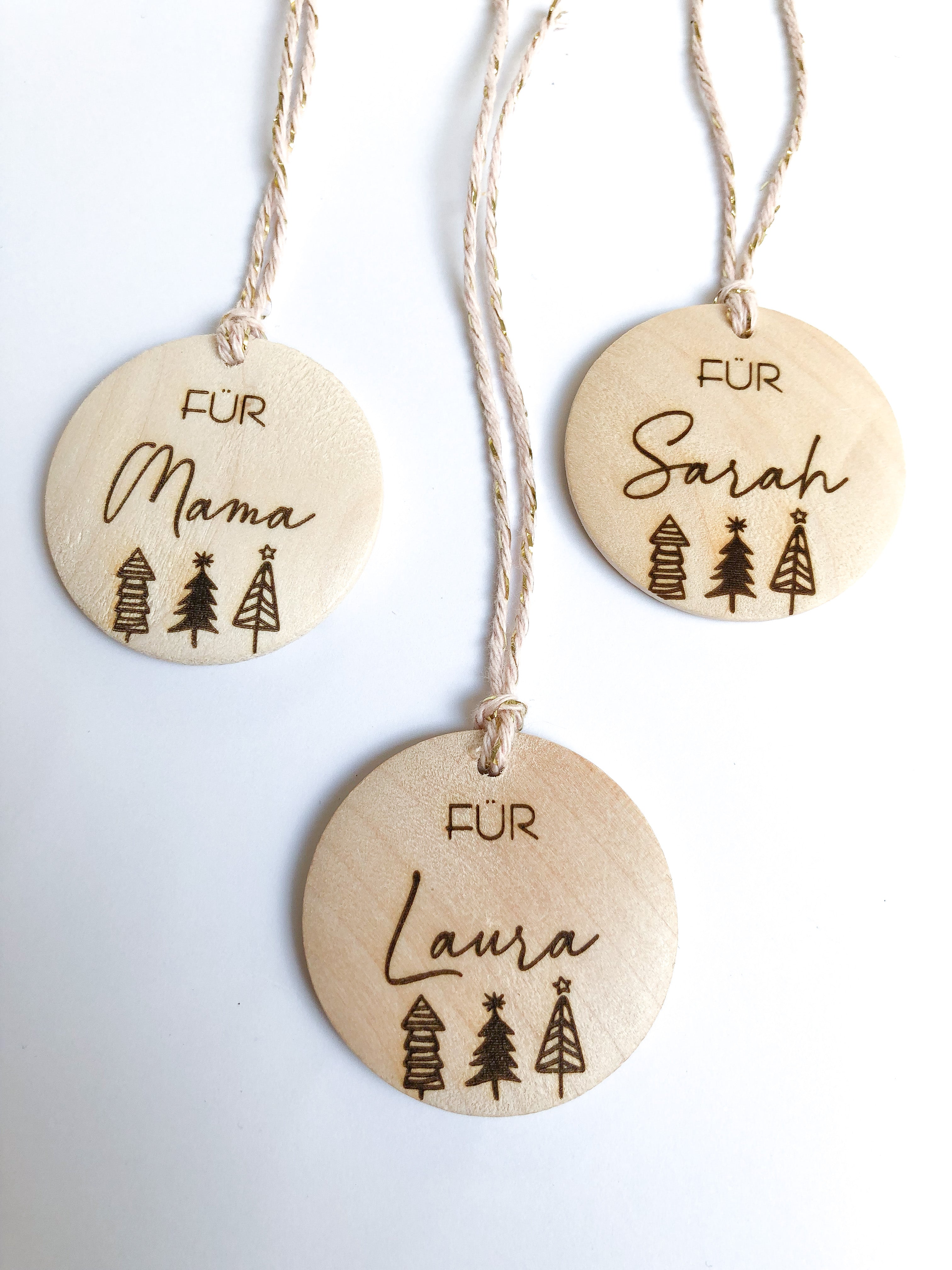 Geschenkanhänger personalisiert mit Namen graviert