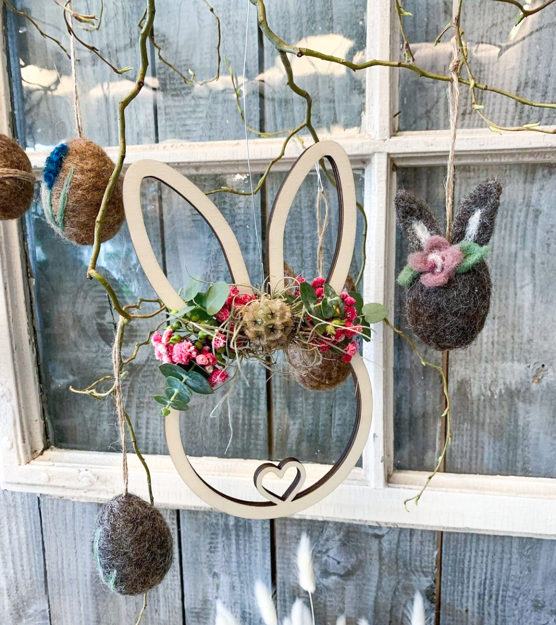 Wooden wreath Easter Bunny Easter decoration DIY with nose