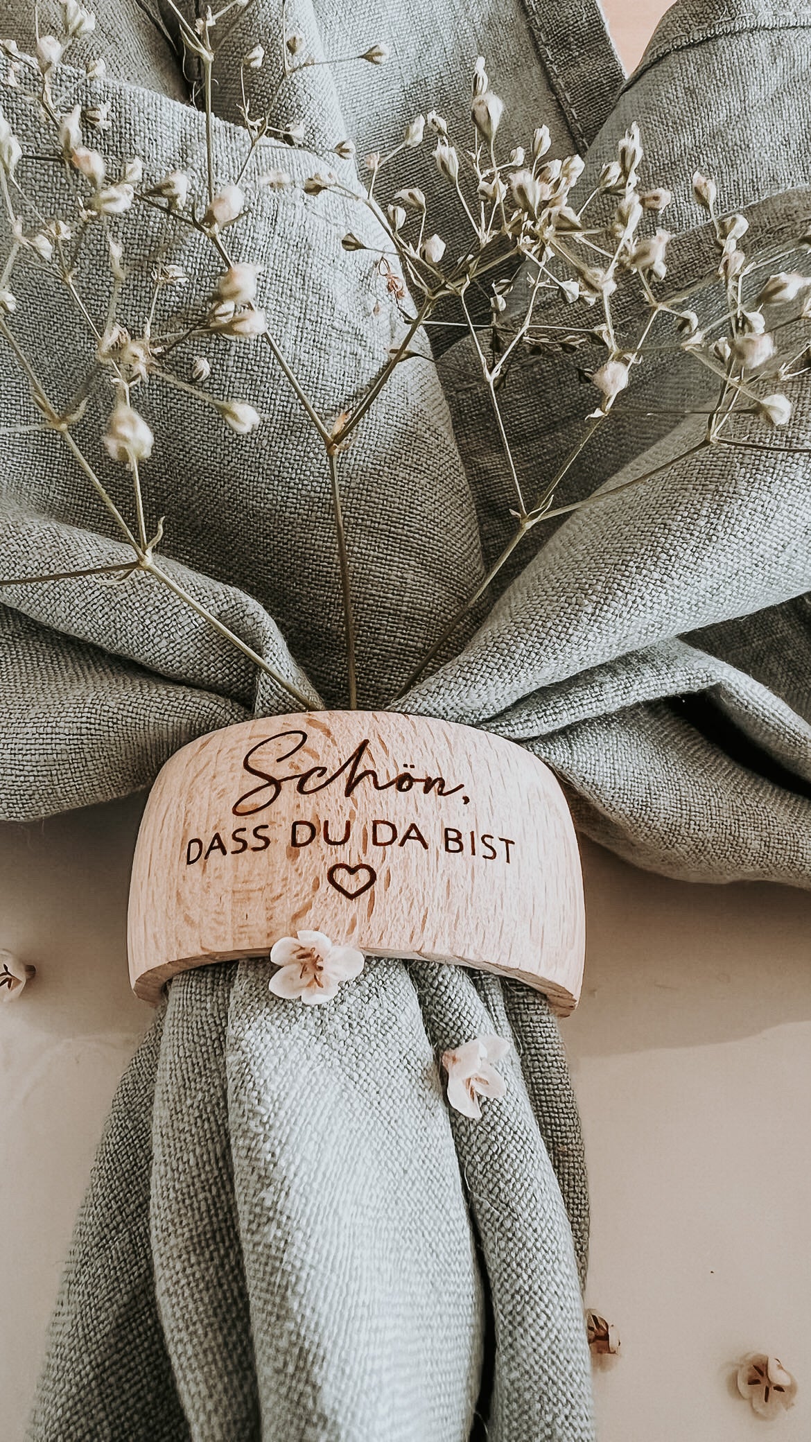 Wooden napkin ring Nice that you're here