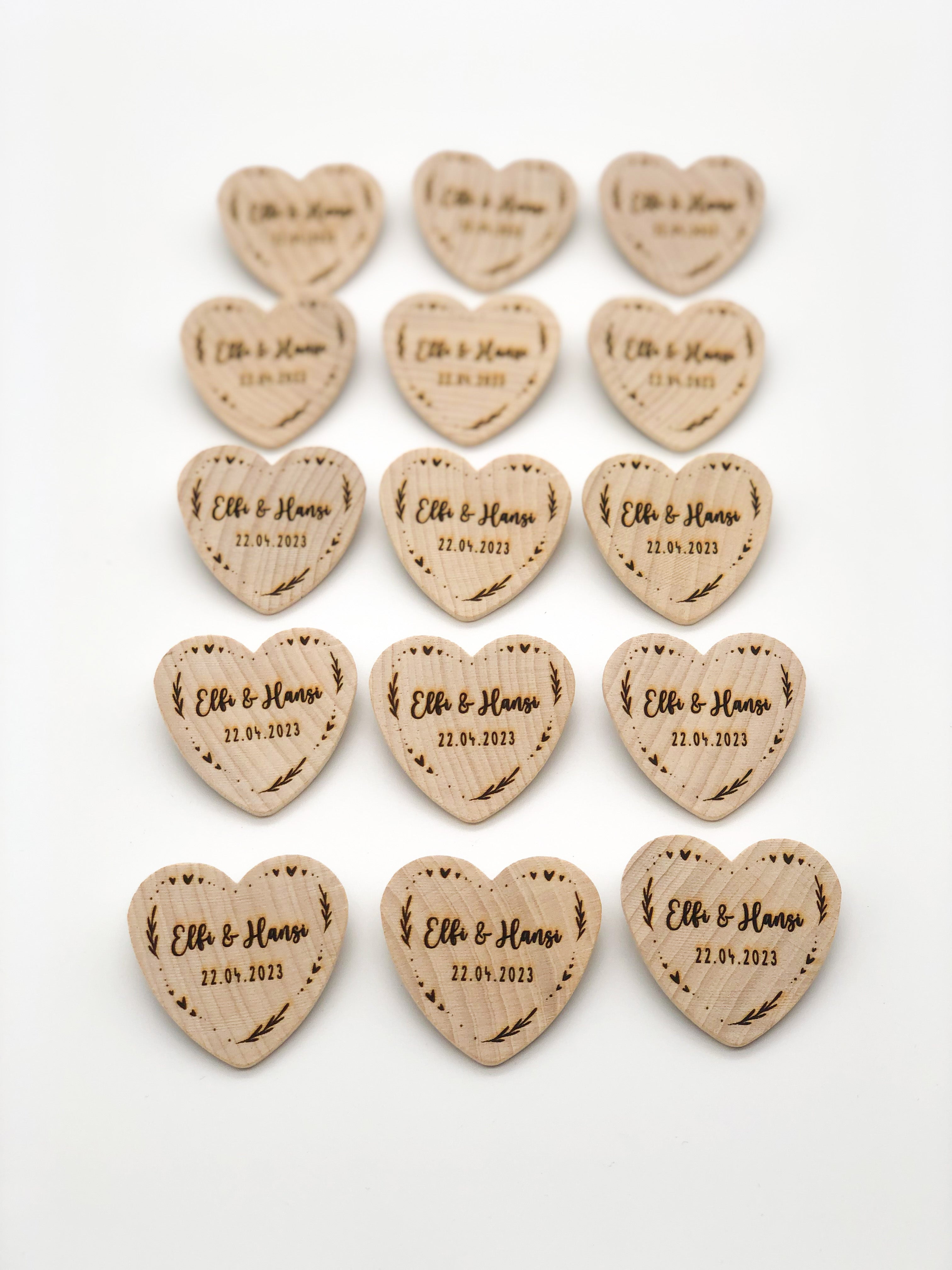 Wedding pin heart made of wood personalized (font calligraphy)