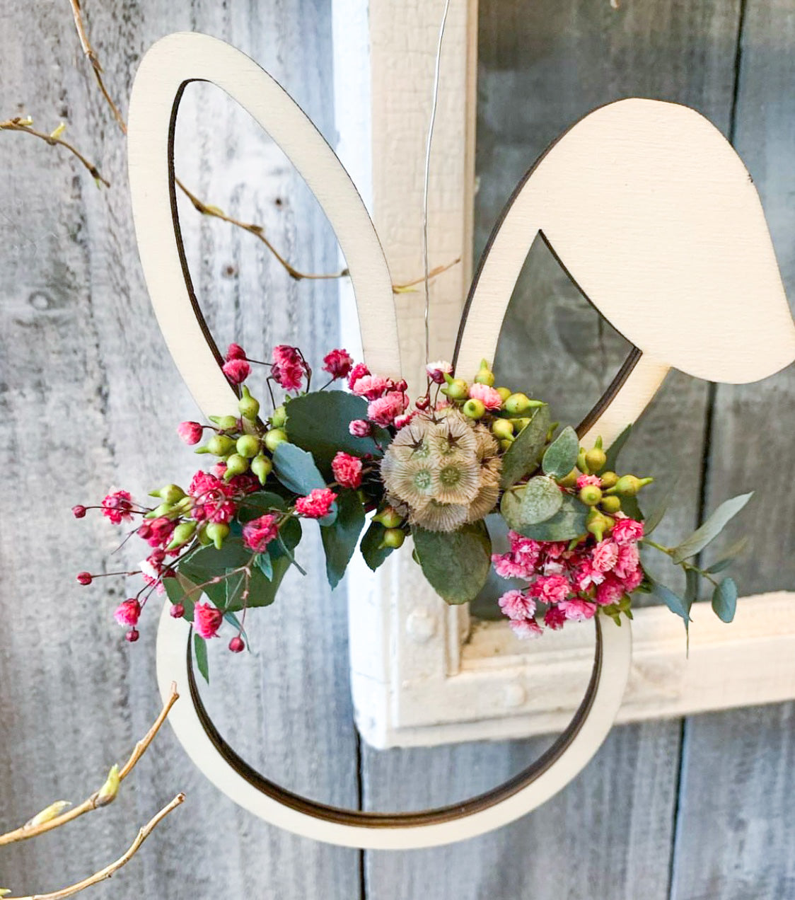 Wooden wreath Easter Bunny Easter decoration DIY with bent ear