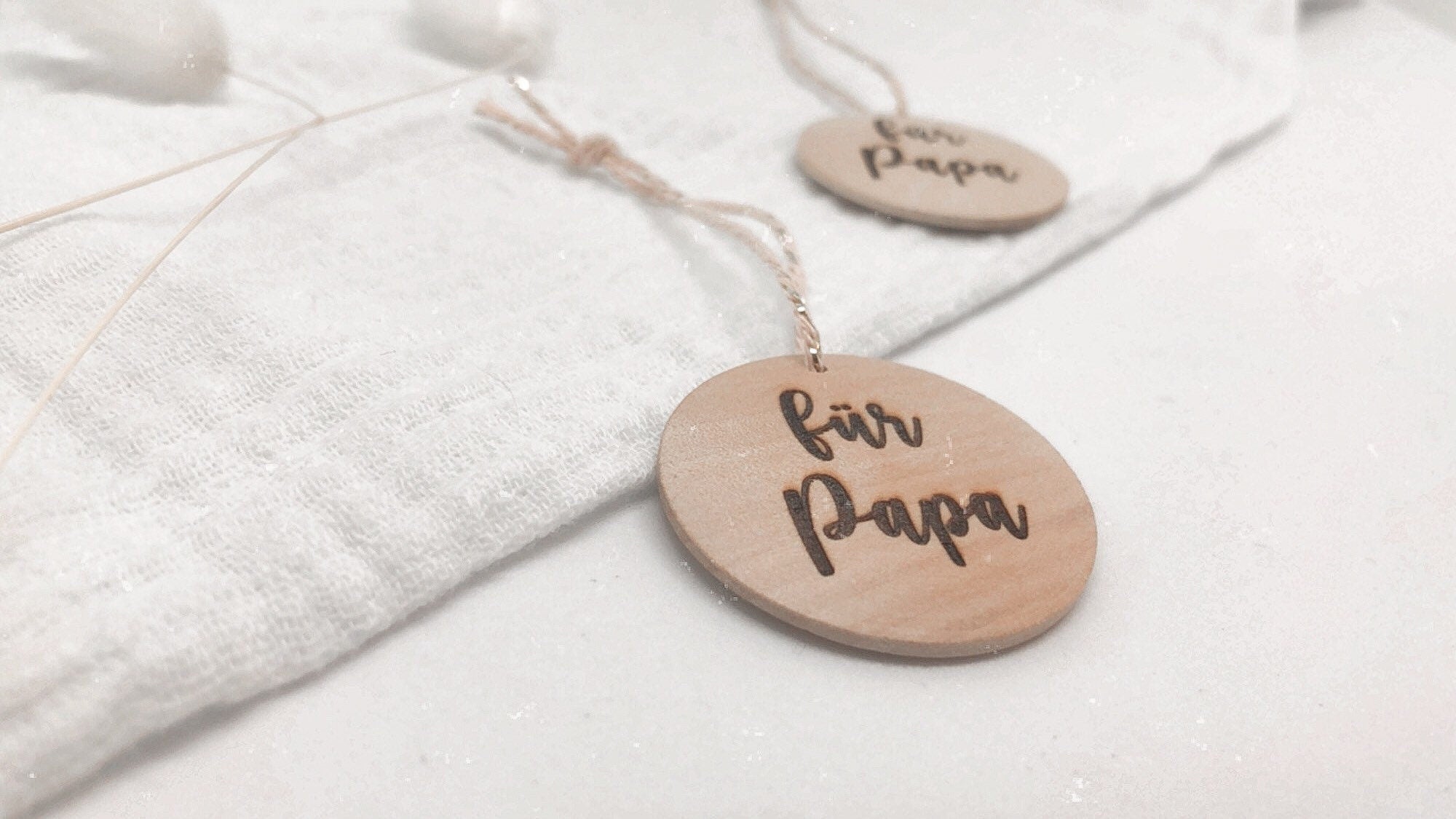 Wooden gift tag for dad