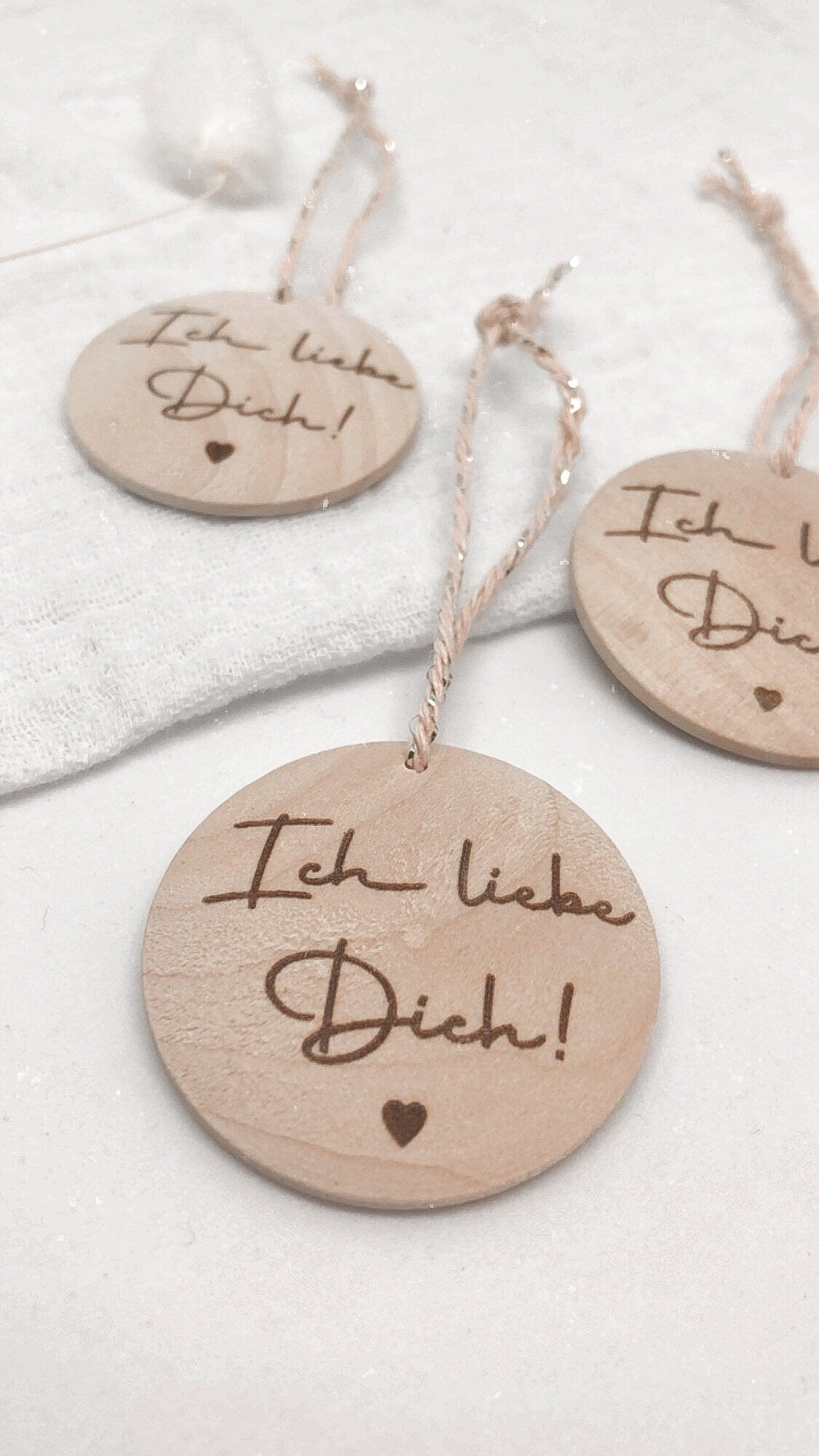 Wooden gift tag I love you