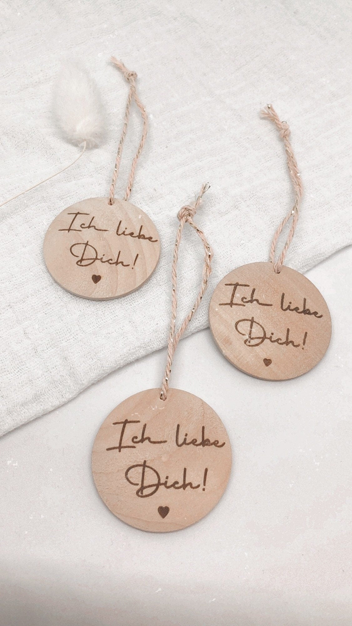 Wooden gift tag I love you